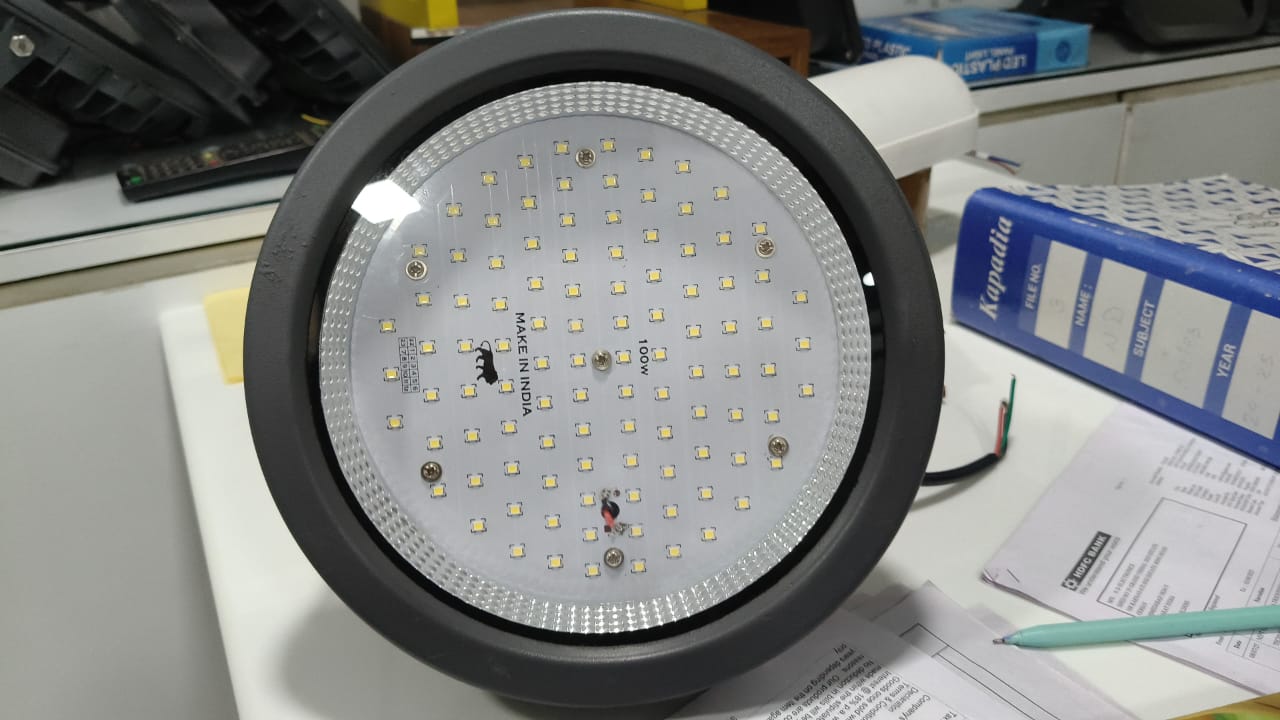 Outdoor Complete Light